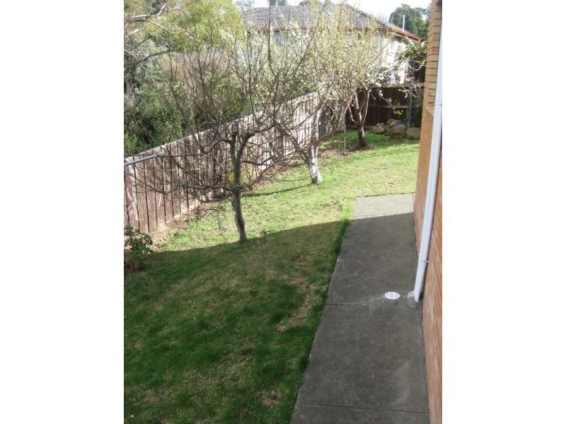 8 Cowley Place, Lenah Valley TAS 7008