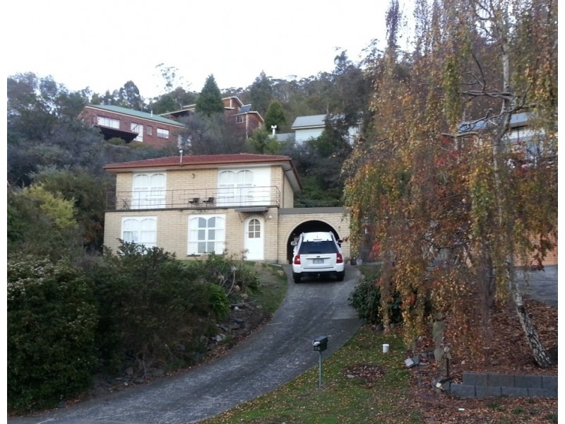 25 Clift Street, Mount Stuart TAS 7000