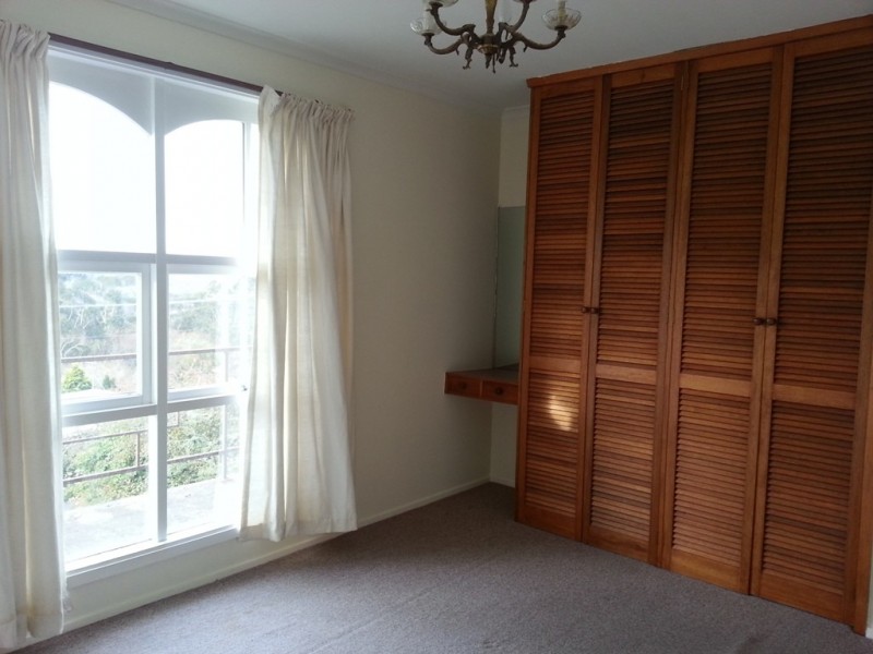 25 Clift Street, Mount Stuart TAS 7000