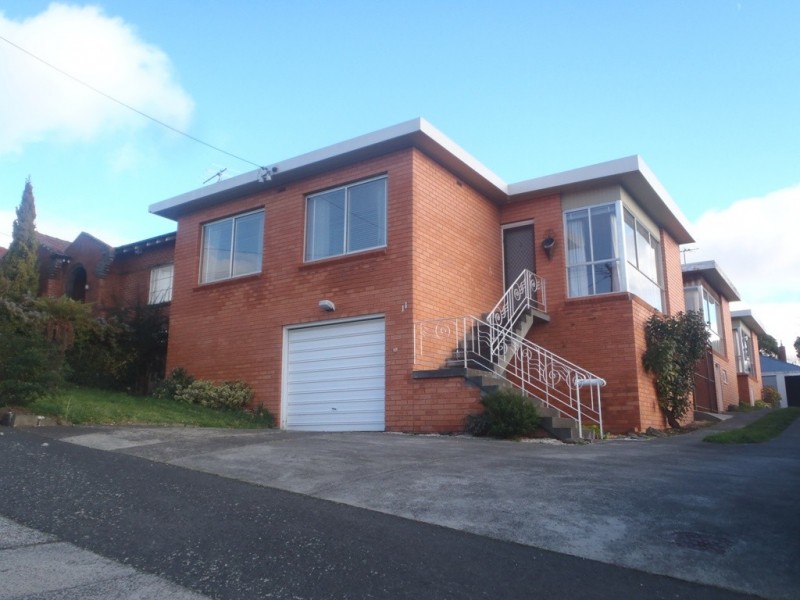 1/11 Minallo Avenue, West Hobart TAS 7000