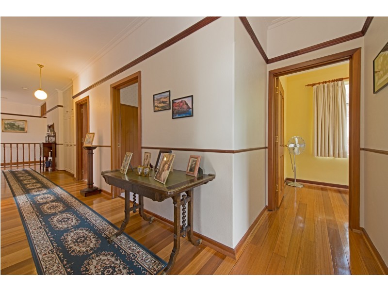 Mount Stuart TAS 7000