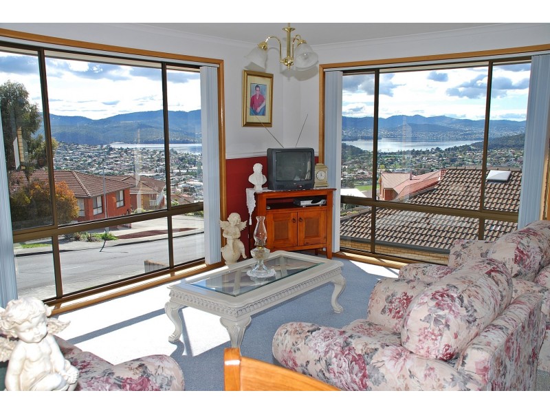 1/110 Amy Street, West Moonah TAS 7009