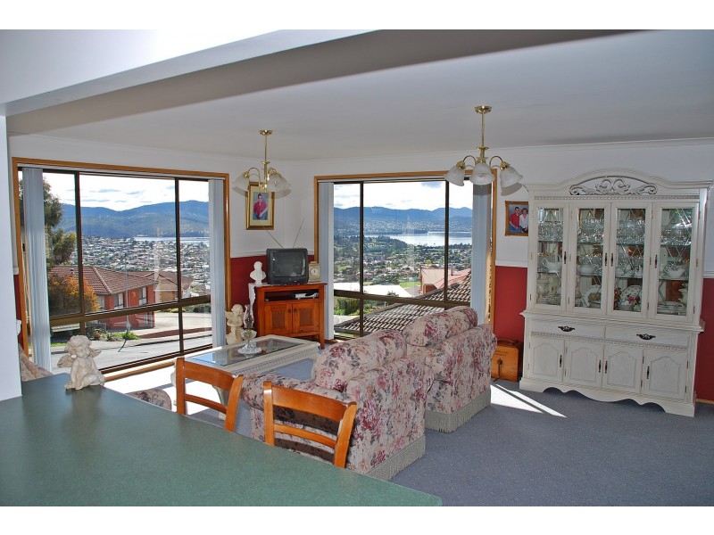 1/110 Amy Street, West Moonah TAS 7009