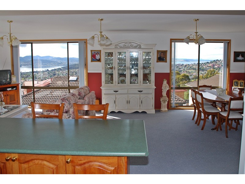 1/110 Amy Street, West Moonah TAS 7009