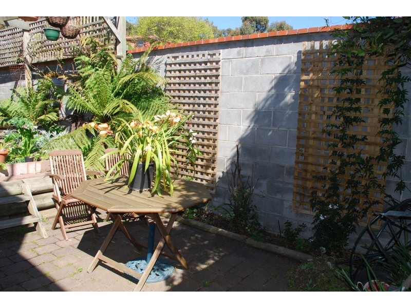 Lindisfarne TAS 7015