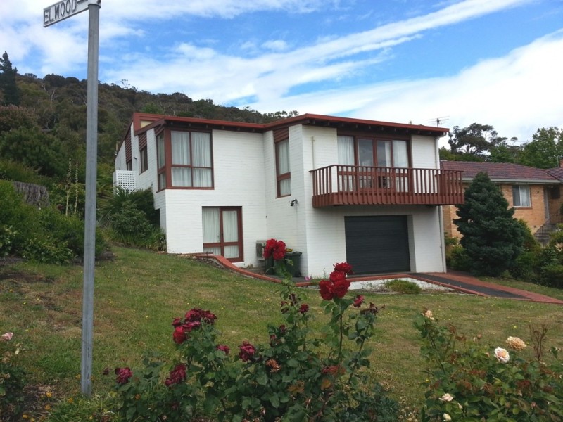 7 St Helens Street, Lindisfarne TAS 7015