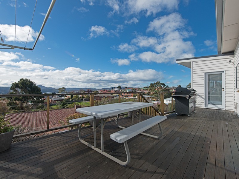 Mount Stuart TAS 7000