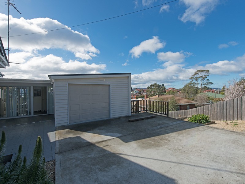 Mount Stuart TAS 7000