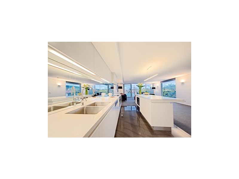 Battery Point TAS 7004