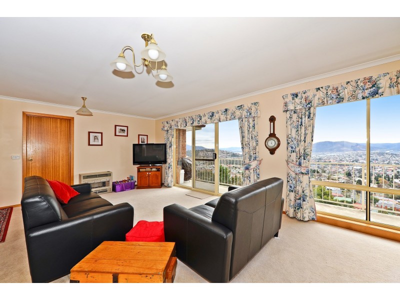 Mount Stuart TAS 7000