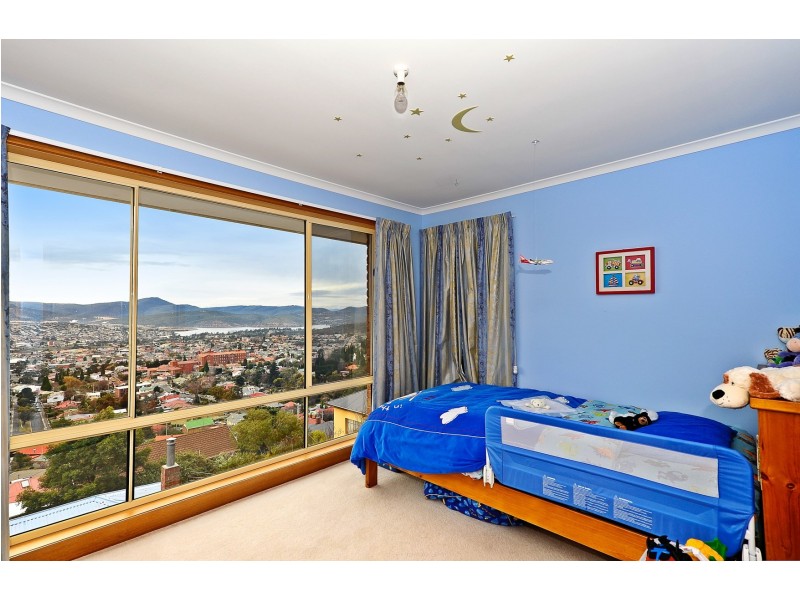 Mount Stuart TAS 7000