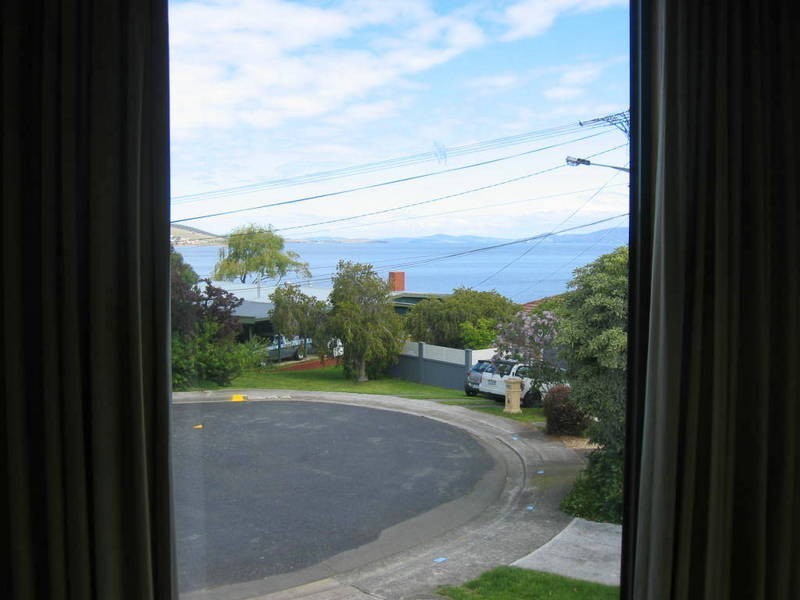 17 Cleve Court, Howrah TAS 7018