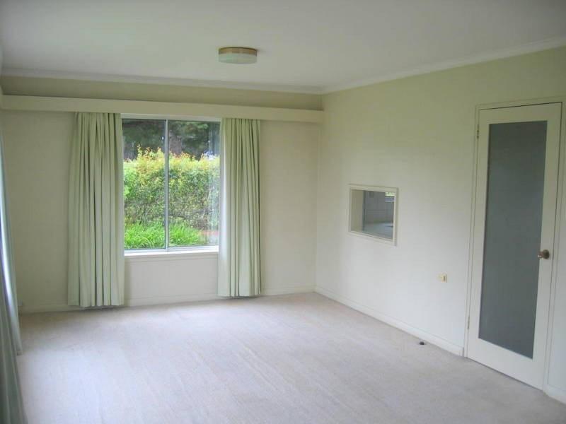 2/5 Beechworth Road, Sandy Bay TAS 7005