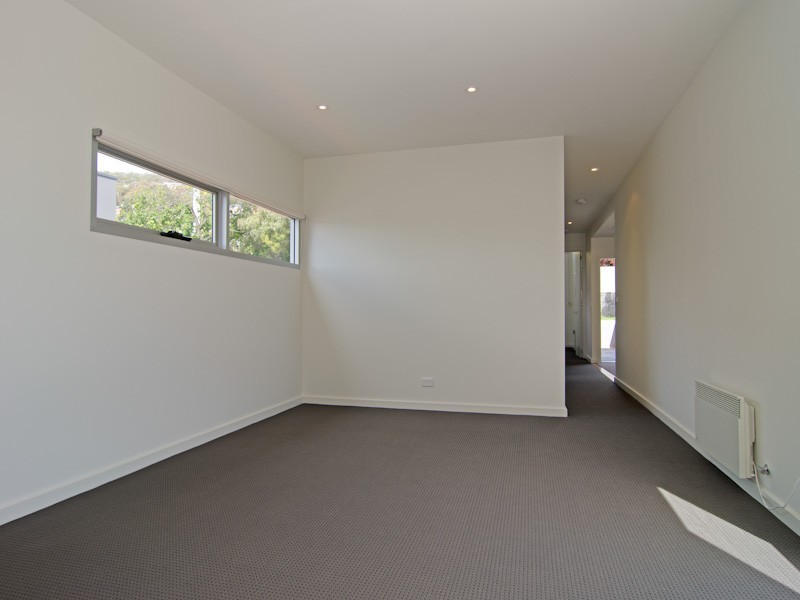 4/245 Churchill Avenue, Sandy Bay TAS 7005