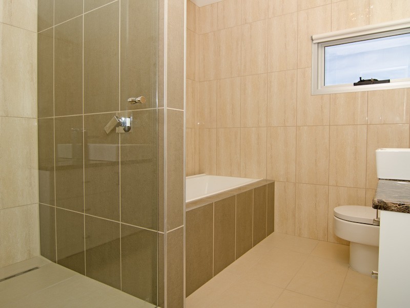 4/245 Churchill Avenue, Sandy Bay TAS 7005