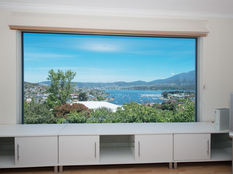 Lindisfarne TAS 7015