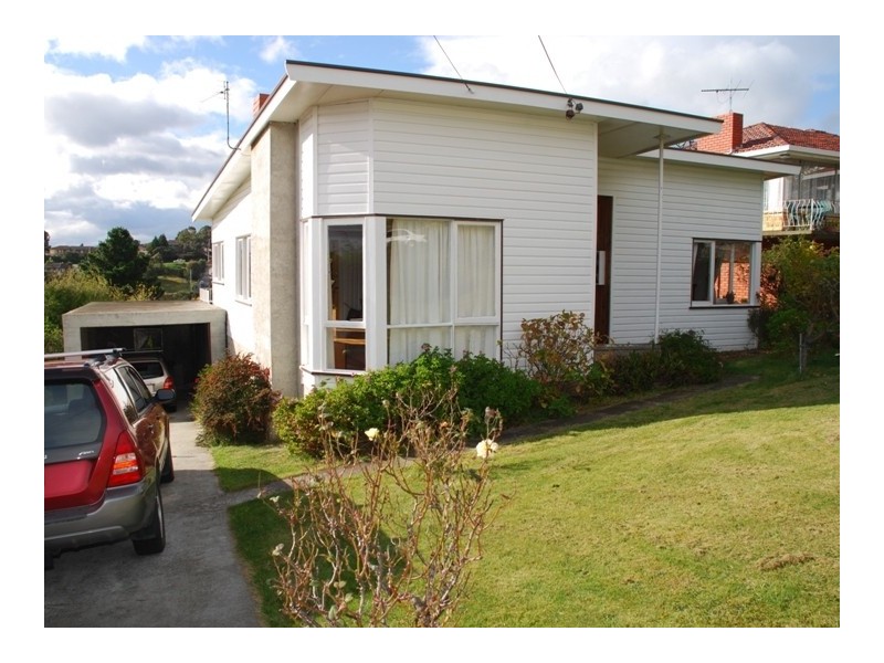 25 Corinda Grove, West Moonah TAS 7009