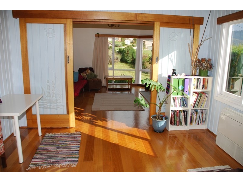 25 Corinda Grove, West Moonah TAS 7009