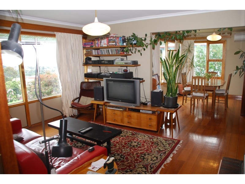 24 Ogilvie Street, Mount Stuart TAS 7000