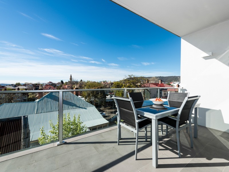 3/4a Ellerslie Road, Battery Point TAS 7004