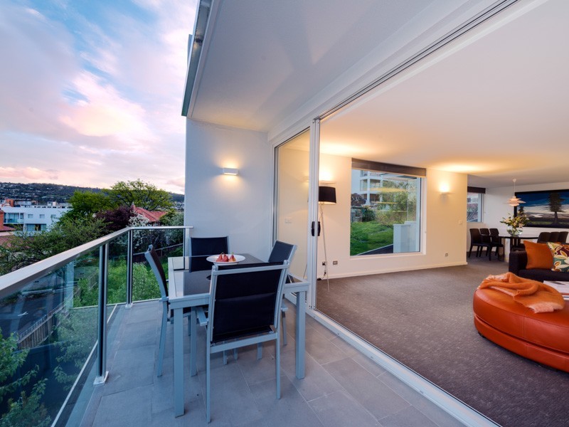 3/4a Ellerslie Road, Battery Point TAS 7004