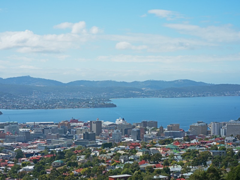 15 Fielding Drive, West Hobart TAS 7000