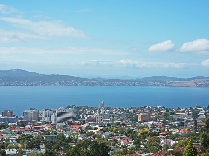 15 Fielding Drive, West Hobart TAS 7000