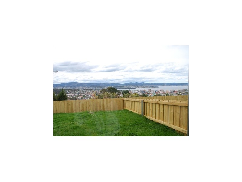 1/7 Kirval Court, West Hobart TAS 7000
