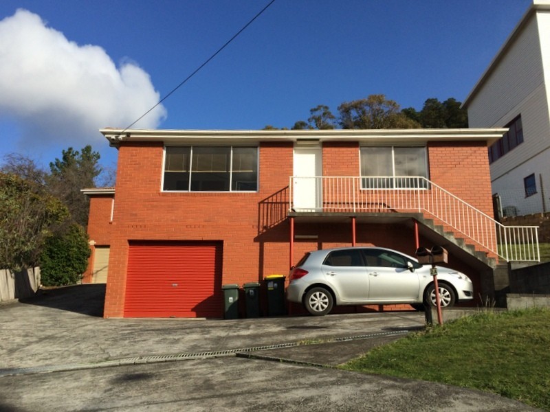 1/2 Jabez Crescent, Lenah Valley TAS 7008