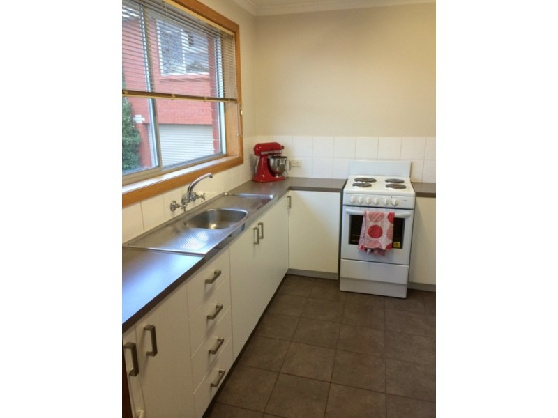 1/2 Jabez Crescent, Lenah Valley TAS 7008