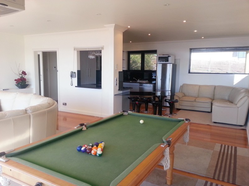 8 Birngana Avenue, Sandy Bay TAS 7005