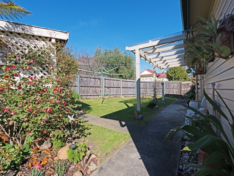 38 Esplanade, Lindisfarne TAS 7015