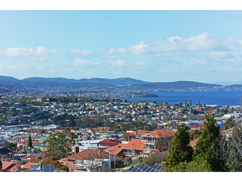 Mount Stuart TAS 7000