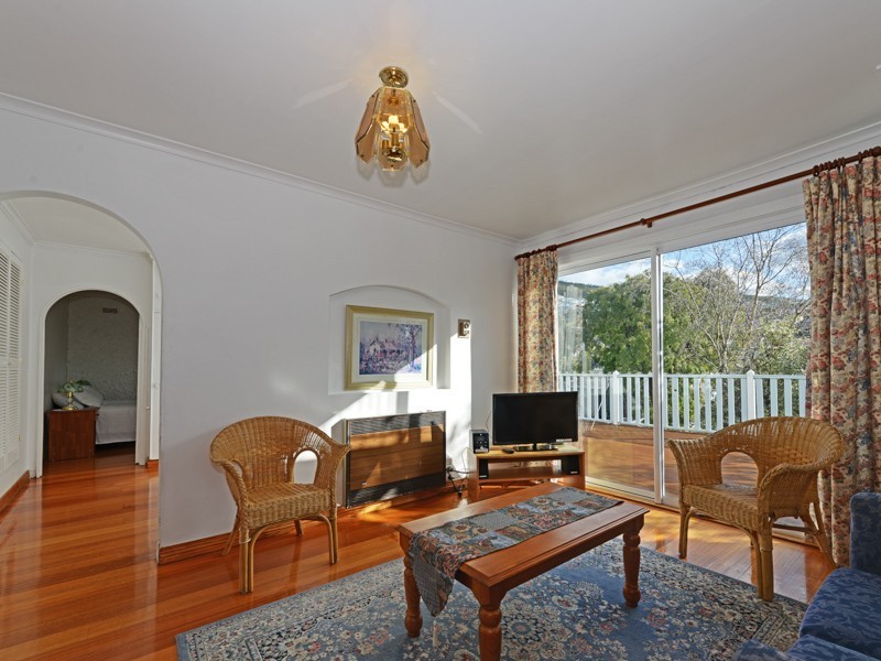 23 Wayne Avenue, Sandy Bay TAS 7005