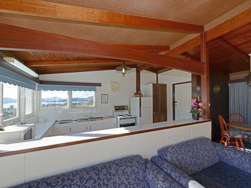 23 Wayne Avenue, Sandy Bay TAS 7005