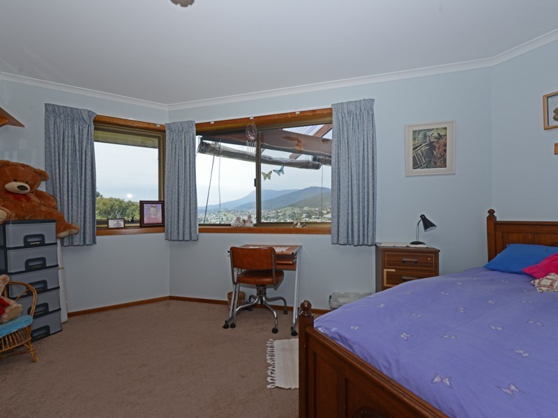 Claremont TAS 7011