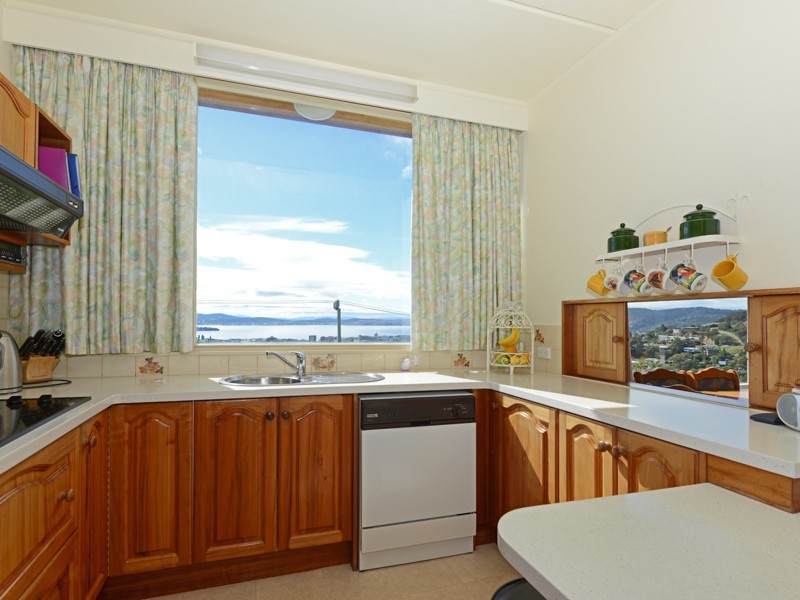 Mount Stuart TAS 7000