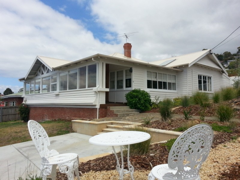 12 Waverley Street, Lenah Valley TAS 7008