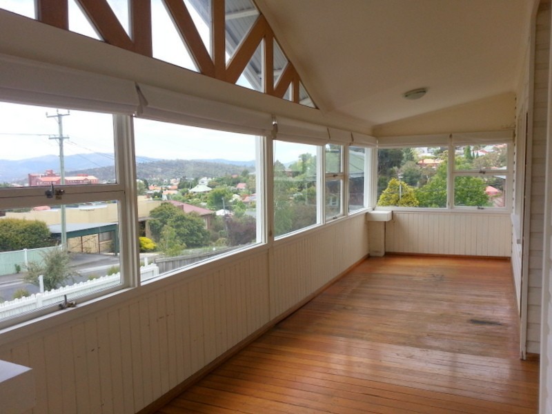 12 Waverley Street, Lenah Valley TAS 7008