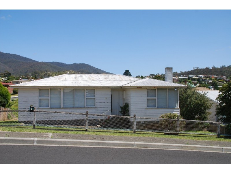 Claremont TAS 7011