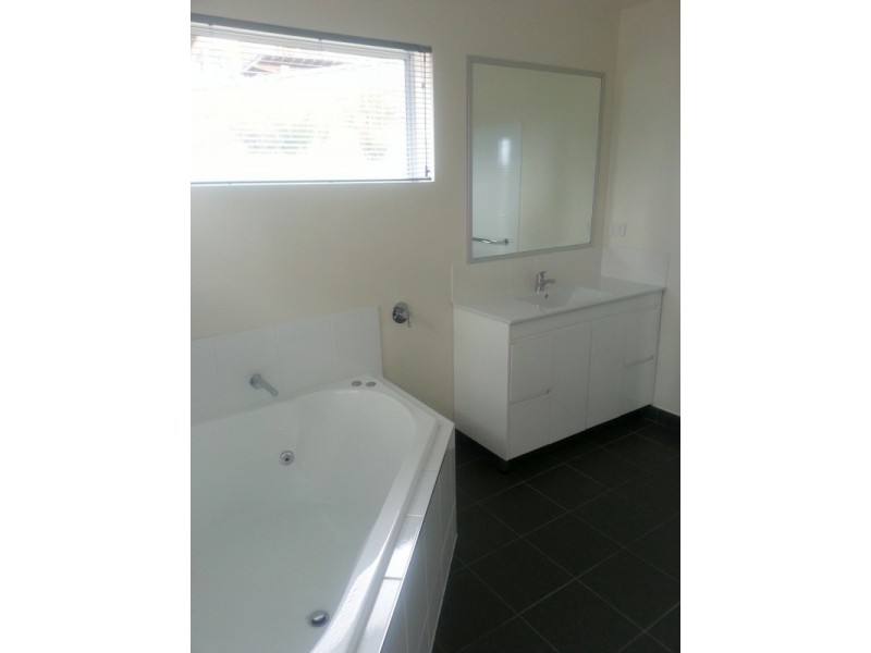 2 Hakea Drive, Tolmans Hill TAS 7007