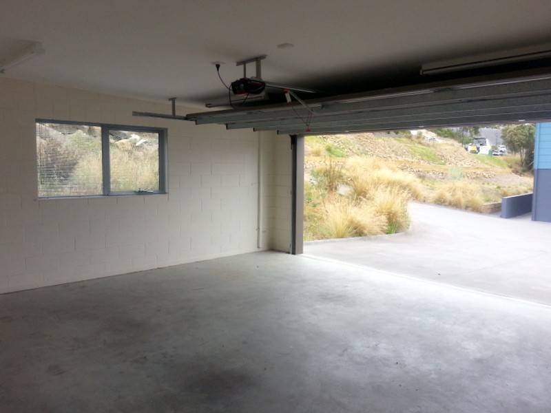 2 Hakea Drive, Tolmans Hill TAS 7007