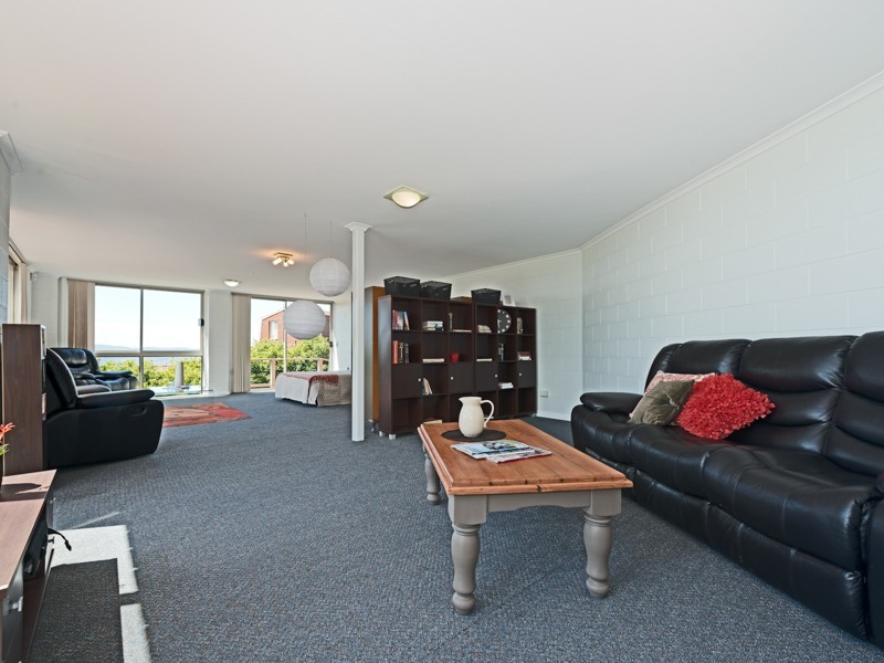 16 Amanda Crescent, Sandy Bay TAS 7005