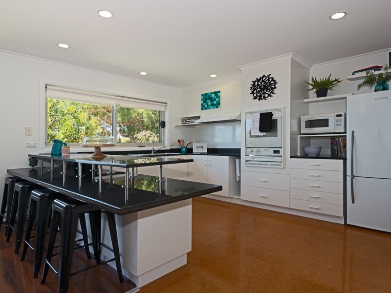 16 Amanda Crescent, Sandy Bay TAS 7005