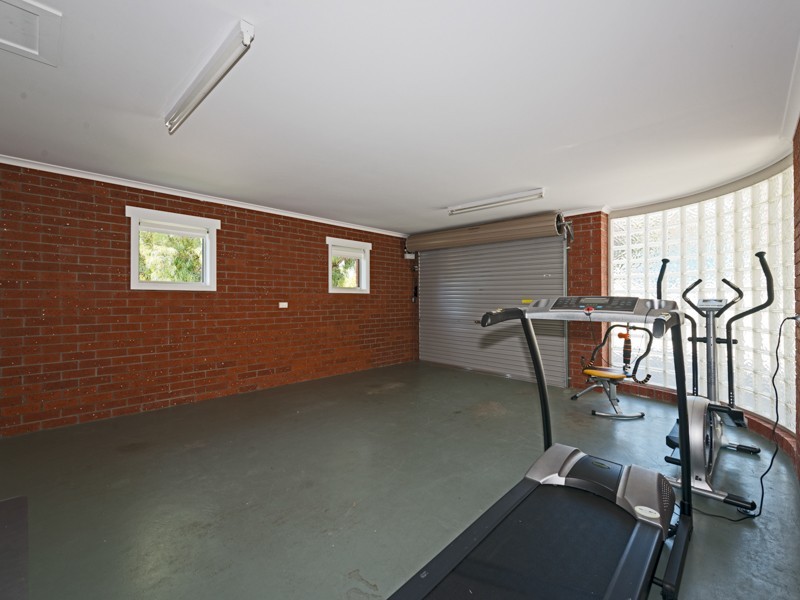 16 Amanda Crescent, Sandy Bay TAS 7005