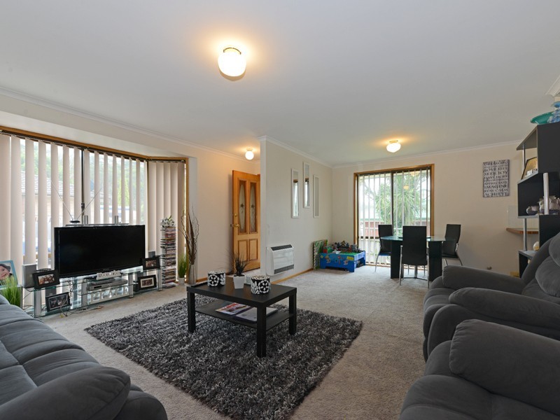 2/15 Godfrey Road, Claremont TAS 7011