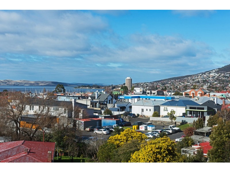 7/4 Jersey Street, Sandy Bay TAS 7005