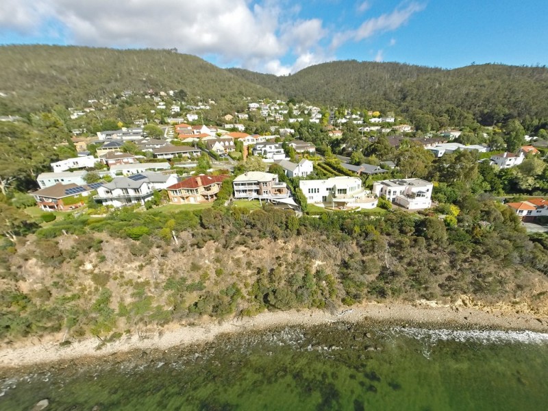 16 Utiekah Drive, Taroona TAS 7053