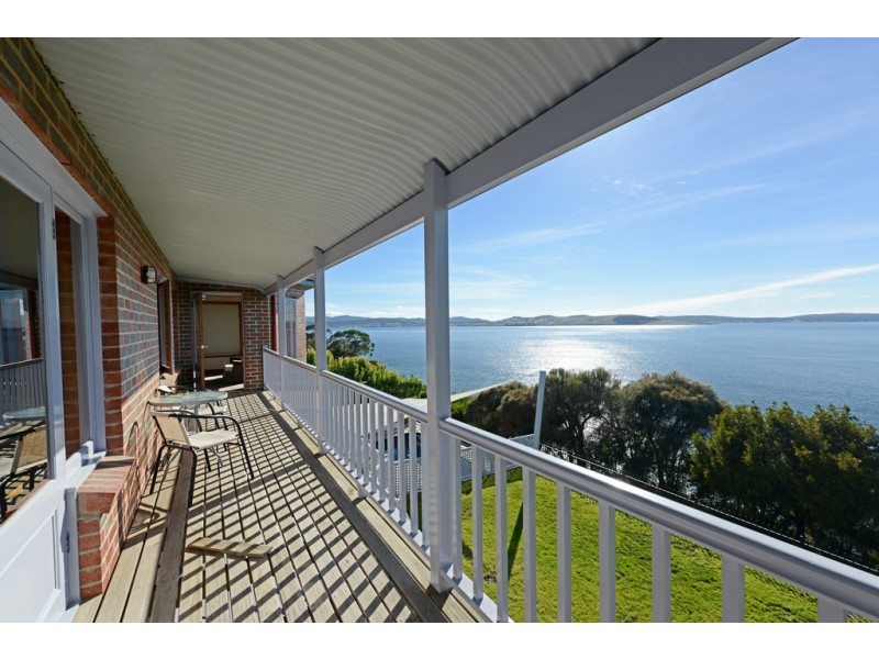 16 Utiekah Drive, Taroona TAS 7053