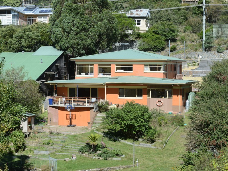 142 Waterworks Road, Dynnyrne TAS 7005